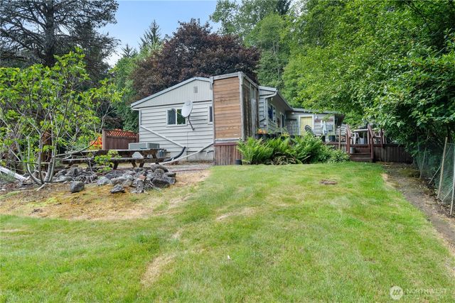 973 US Highway 101, Cosmopolis, WA 98537