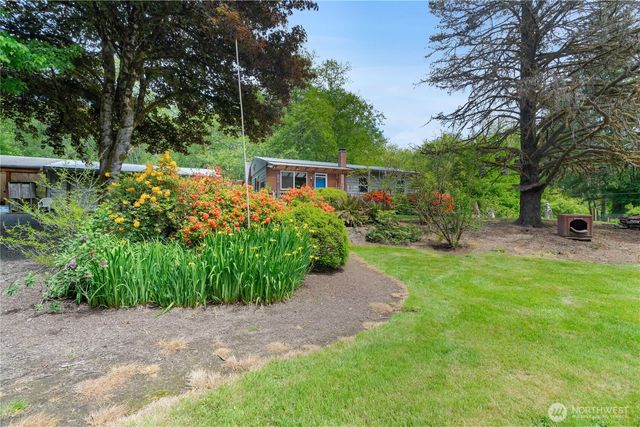 973 US Highway 101, Cosmopolis, WA 98537