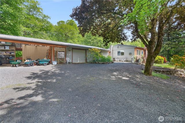 973 US Highway 101, Cosmopolis, WA 98537
