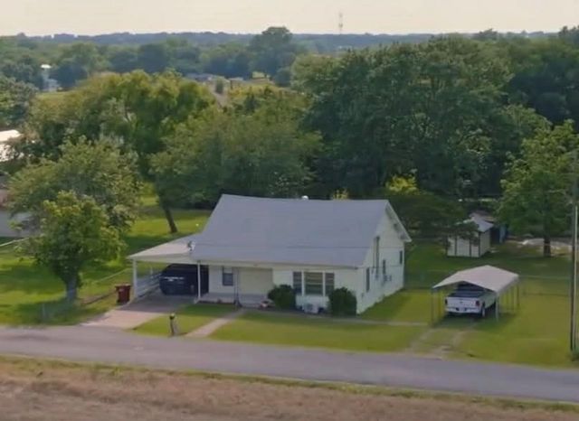 308 N Bois D Arc Street, Savoy, TX 75479