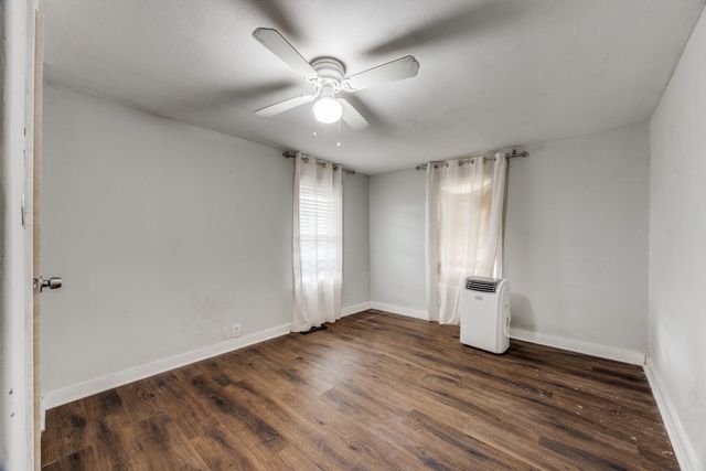 308 N Bois D Arc Street, Savoy, TX 75479