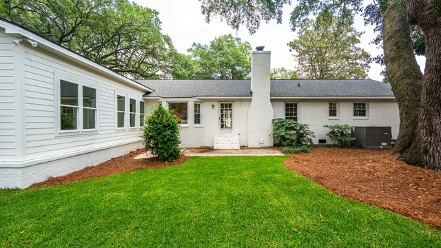 1389 Parkshore Drive, Charleston, SC 29407