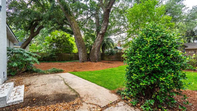 1389 Parkshore Drive, Charleston, SC 29407
