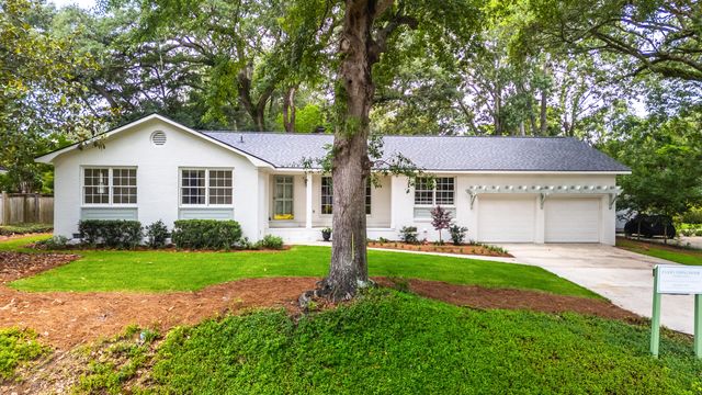 1389 Parkshore Drive, Charleston, SC 29407