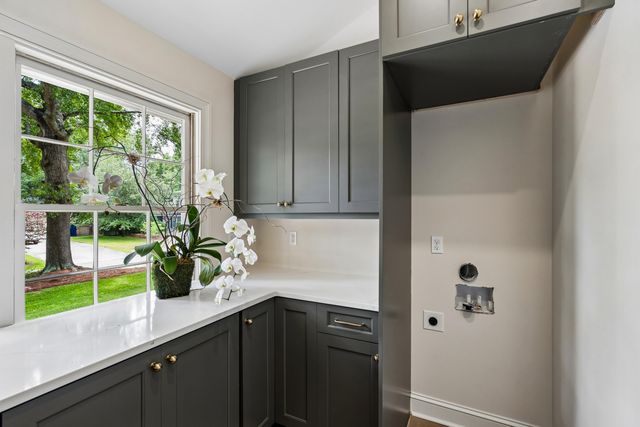 1389 Parkshore Drive, Charleston, SC 29407
