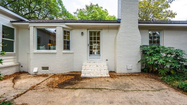 1389 Parkshore Drive, Charleston, SC 29407