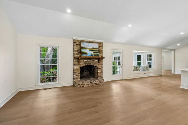1389 Parkshore Drive, Charleston, SC 29407