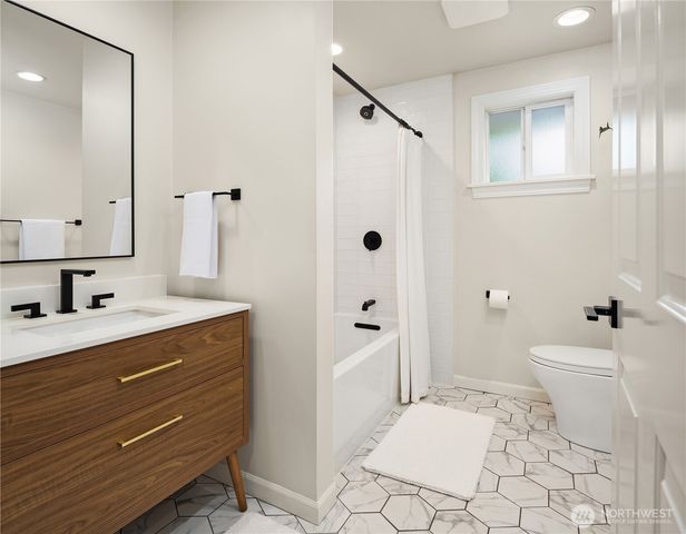 717 W Cremona Street, Seattle, WA 98119