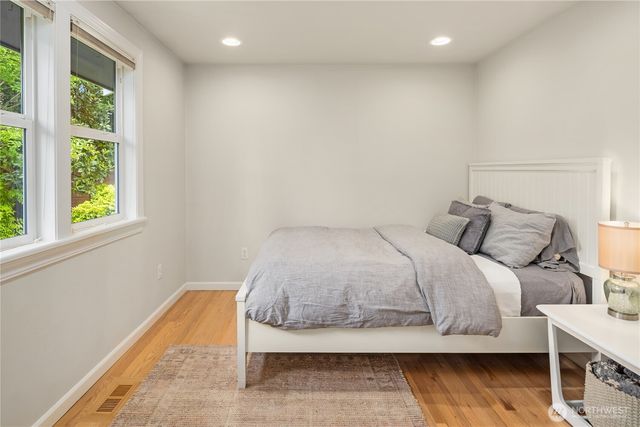 717 W Cremona Street, Seattle, WA 98119