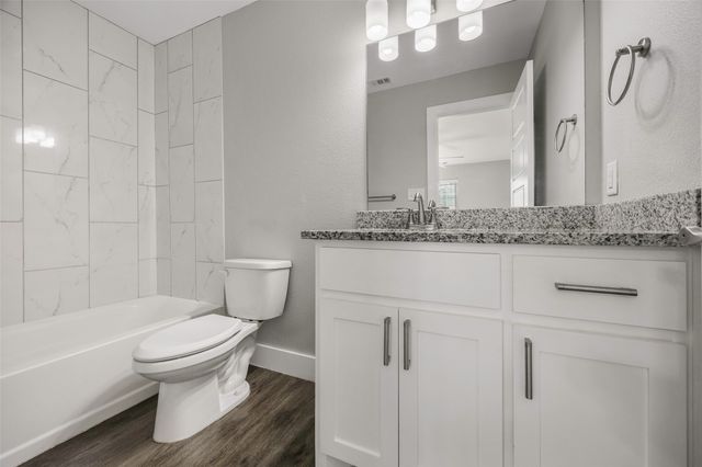 901 W Collins Street, Denison, TX 75020