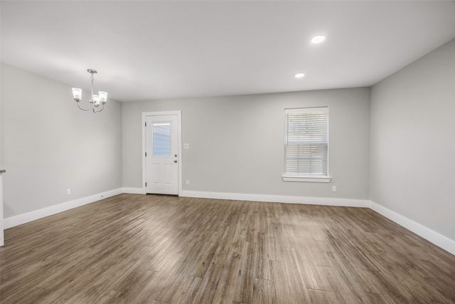 901 W Collins Street, Denison, TX 75020