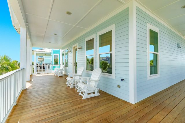 3802 Sea Urchin, Galveston, TX 77554