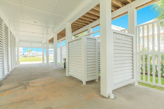 3802 Sea Urchin, Galveston, TX 77554
