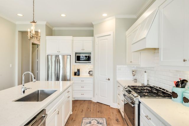 3802 Sea Urchin, Galveston, TX 77554
