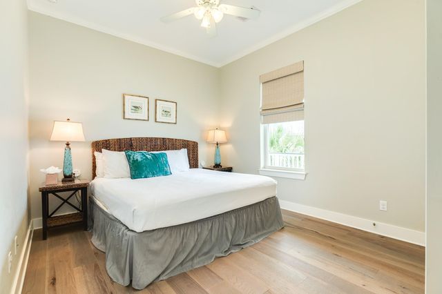3802 Sea Urchin, Galveston, TX 77554