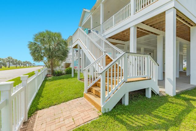 3802 Sea Urchin, Galveston, TX 77554