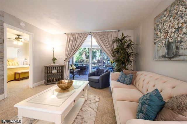 499 Forest Lakes BLVD 105, Naples, FL 34105