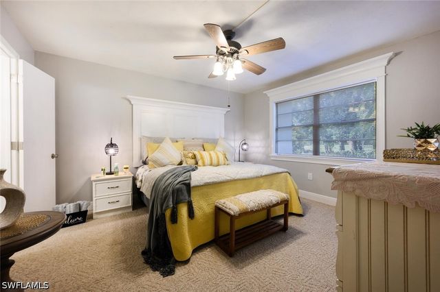 499 Forest Lakes BLVD 105, Naples, FL 34105