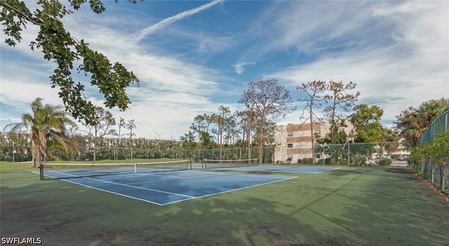 499 Forest Lakes BLVD 105, Naples, FL 34105