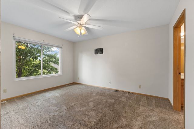 904 NE Otter Ridge Circle, Ankeny, IA 50021