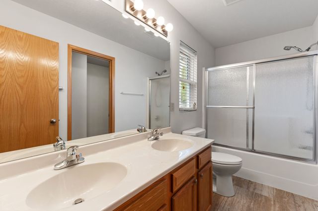 904 NE Otter Ridge Circle, Ankeny, IA 50021