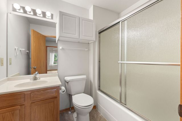 904 NE Otter Ridge Circle, Ankeny, IA 50021