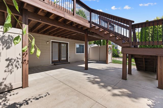 904 NE Otter Ridge Circle, Ankeny, IA 50021