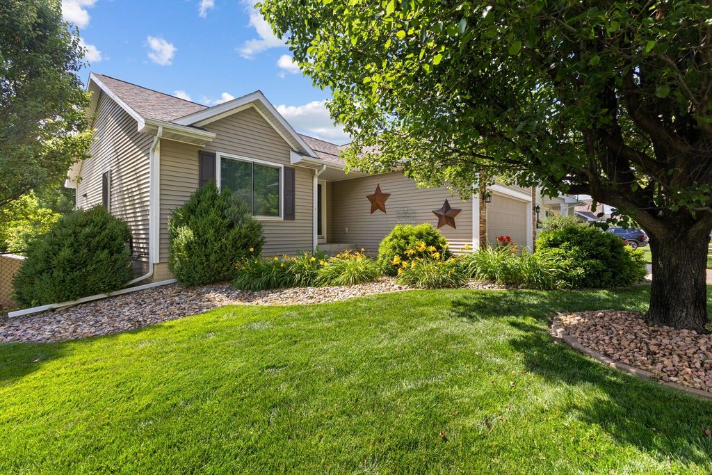 904 NE Otter Ridge Circle, Ankeny, IA 50021