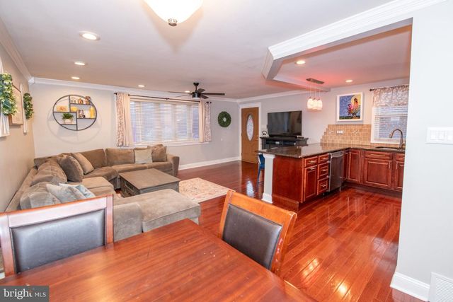 8734 FRONTENAC ST, Philadelphia, PA 19152