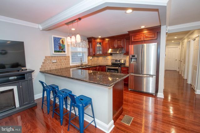 8734 FRONTENAC ST, Philadelphia, PA 19152