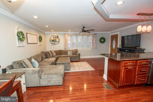 8734 FRONTENAC ST, Philadelphia, PA 19152