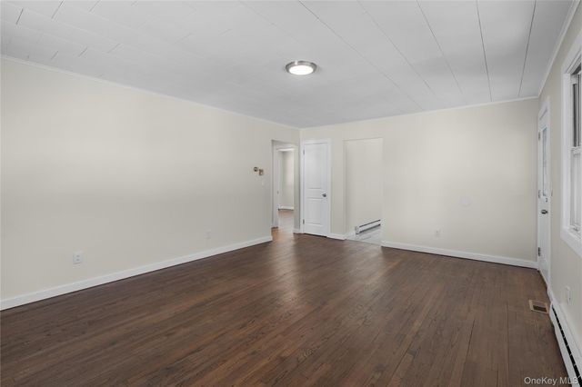 220 County Road 21, Barryville, NY 12719