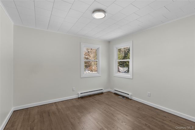 220 County Road 21, Barryville, NY 12719