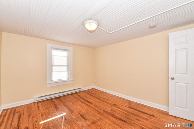 6 Springdale Street, Milford, CT 06460