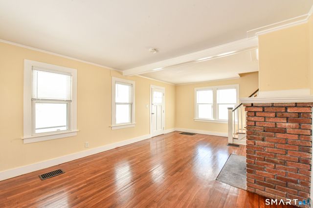 6 Springdale Street, Milford, CT 06460