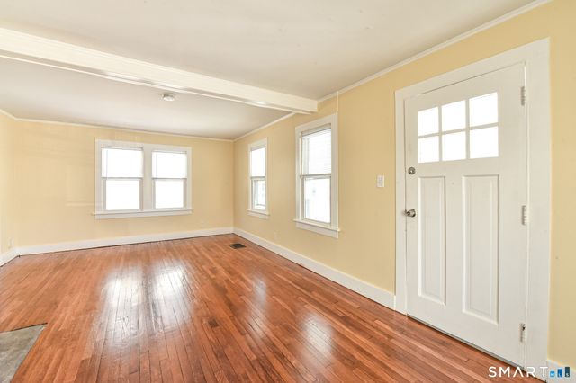 6 Springdale Street, Milford, CT 06460