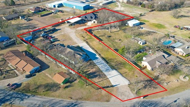920 Oil Mill Road, Van Alstyne, TX 75495