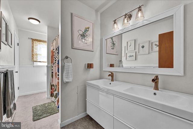 28 MAPLE LN, Myerstown, PA 17067