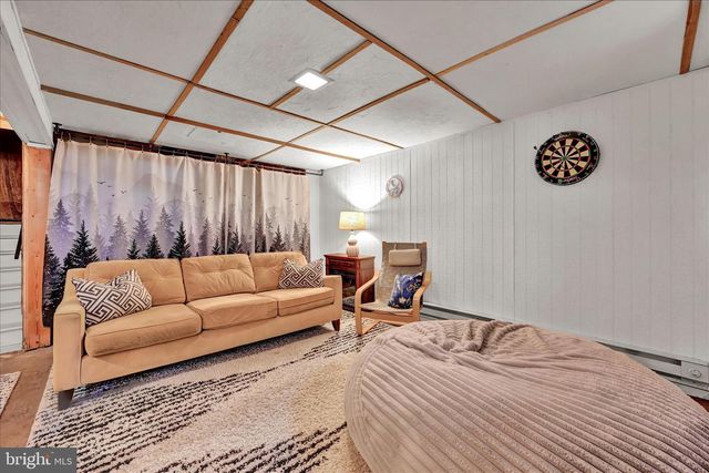 28 MAPLE LN, Myerstown, PA 17067