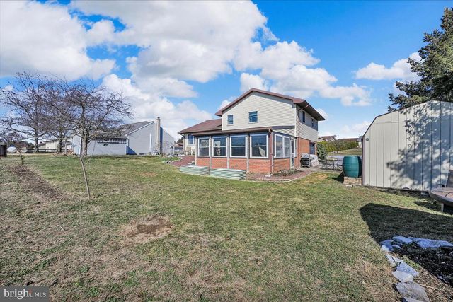 28 MAPLE LN, Myerstown, PA 17067