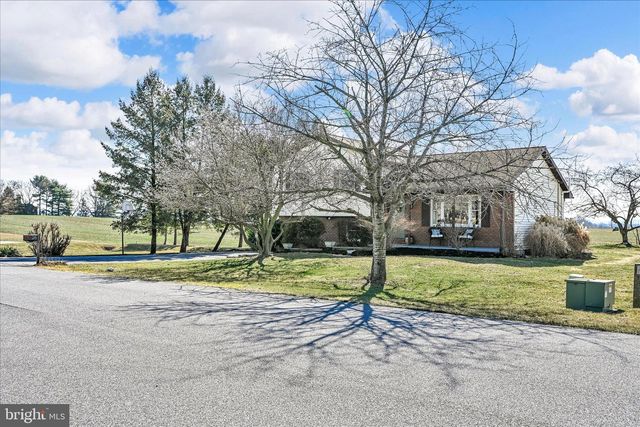 28 MAPLE LN, Myerstown, PA 17067