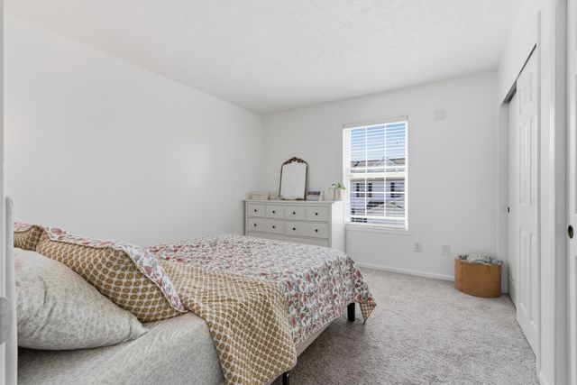 6014 Brice Park Drive, 17B, Canal Winchester, OH 43110