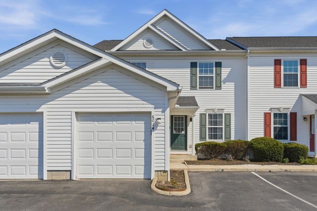 6014 Brice Park Drive, 17B, Canal Winchester, OH 43110
