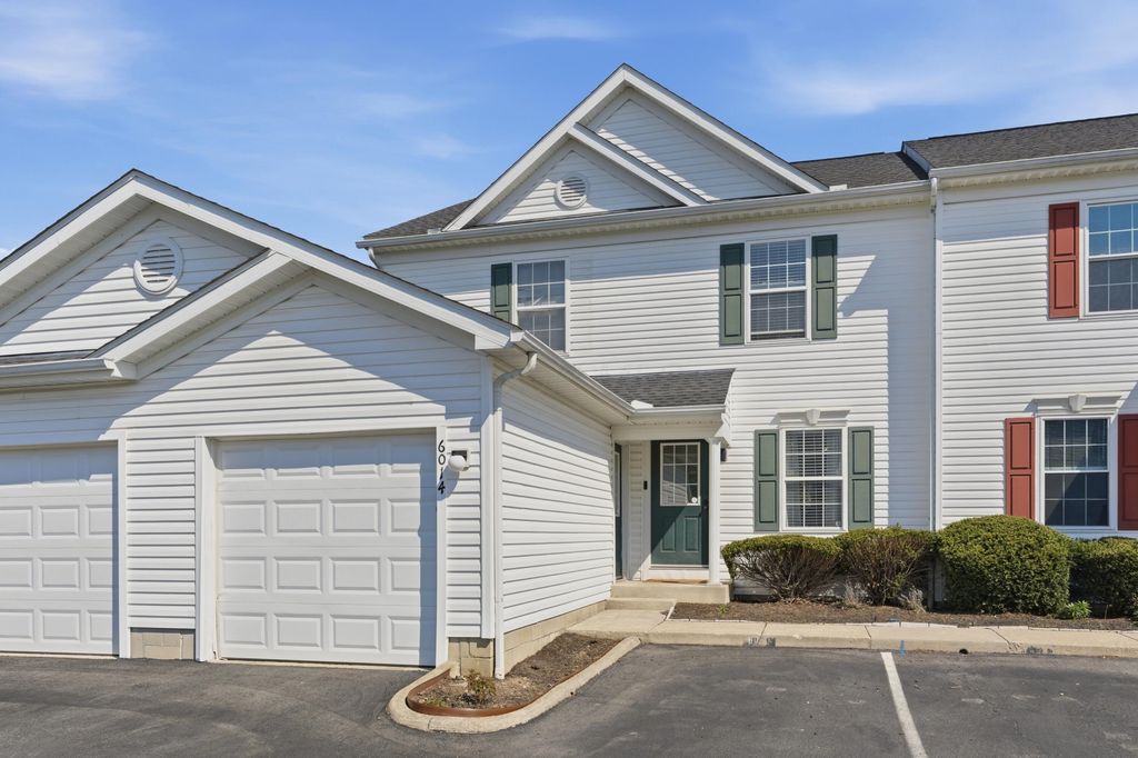 6014 Brice Park Drive, 17B, Canal Winchester, OH 43110