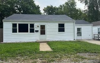 804 Dewey, Belleville, IL 62221