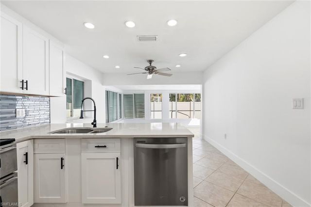 193 Hibiscus DR, Fort Myers Beach, FL 33931