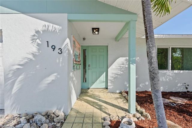 193 Hibiscus DR, Fort Myers Beach, FL 33931
