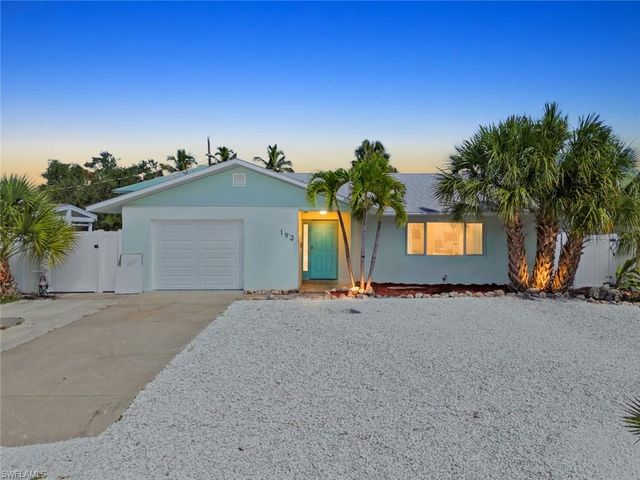 193 Hibiscus DR, Fort Myers Beach, FL 33931