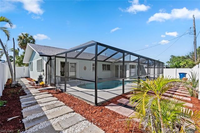 193 Hibiscus DR, Fort Myers Beach, FL 33931