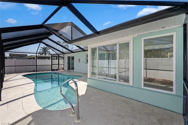 193 Hibiscus DR, Fort Myers Beach, FL 33931